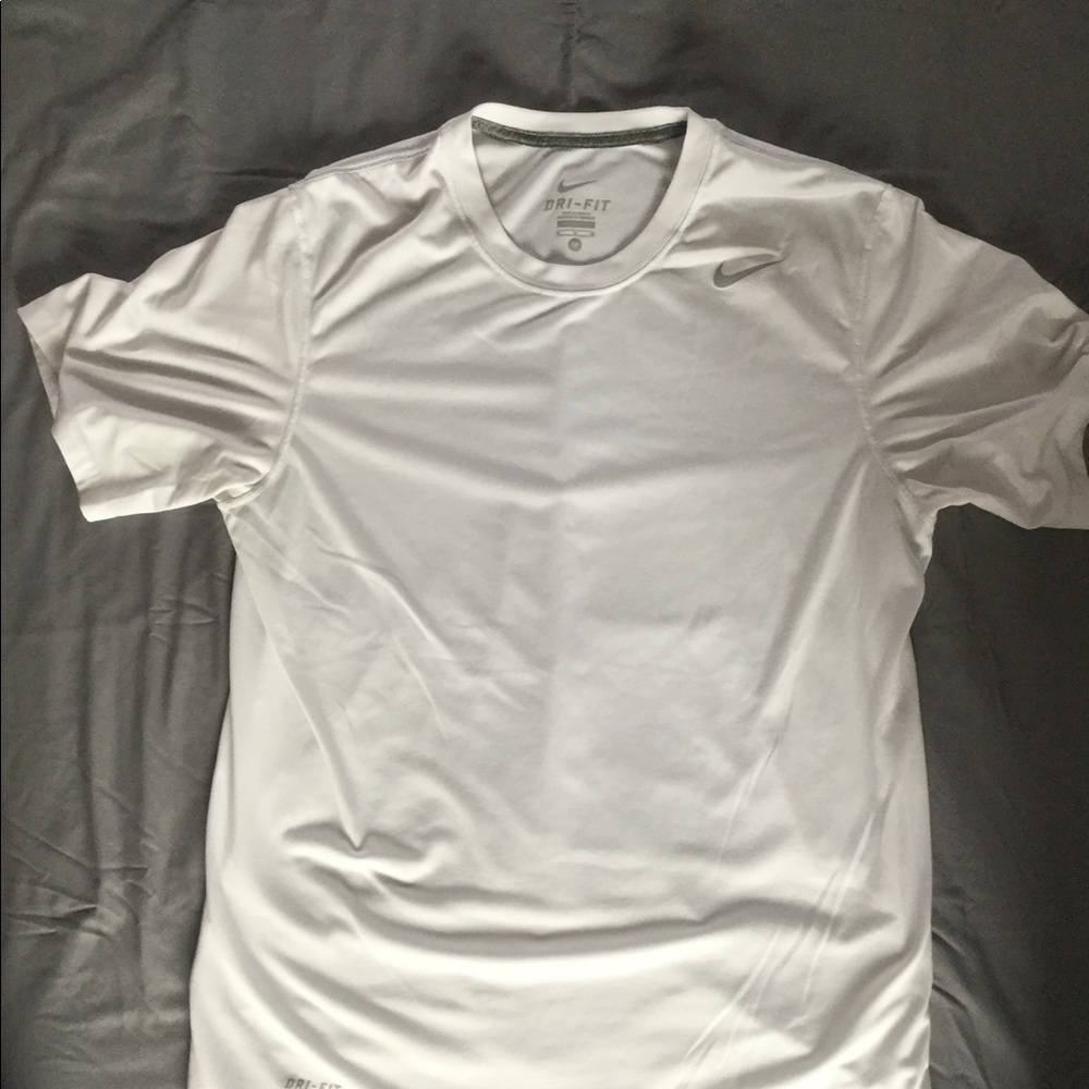 Men’s performance t-shirt